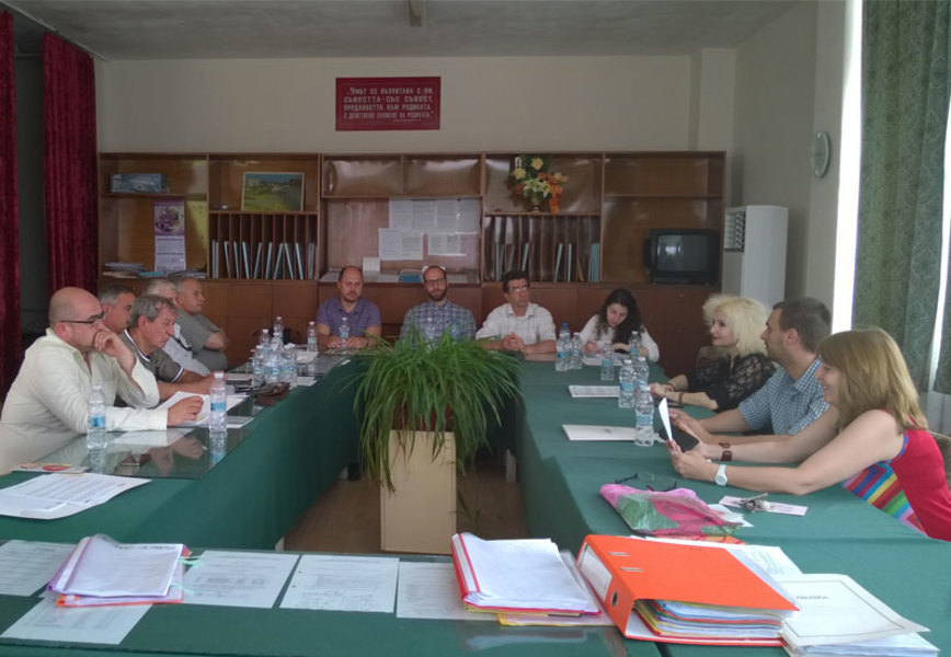 Център за приобщаващо образование организира среща на учители, ученици и представители на бизнеса в Брезово