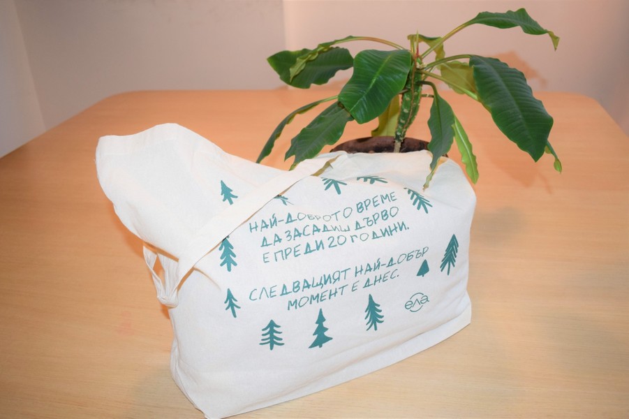 Качествени тениски и чанти от органичен памук с кауза